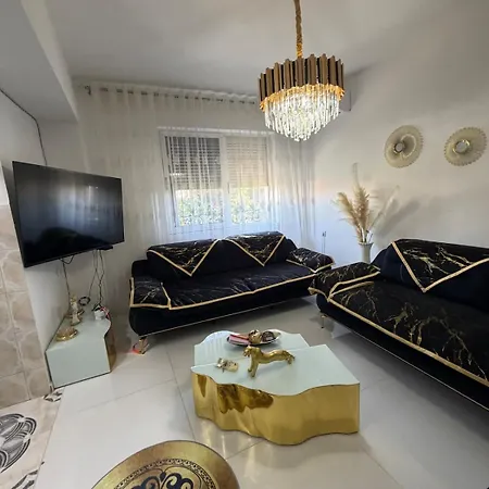 Stylish 1-bed In Sleeps 4 * Shkodër