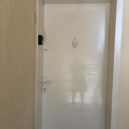 Stylish 1-bed In Sleeps 4 Appartamento
